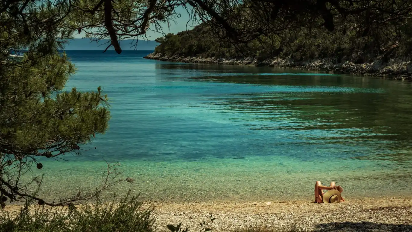 Discover the Jewel of the Adriatic: Top 5 Must-Visit Attractions in Hvar Town